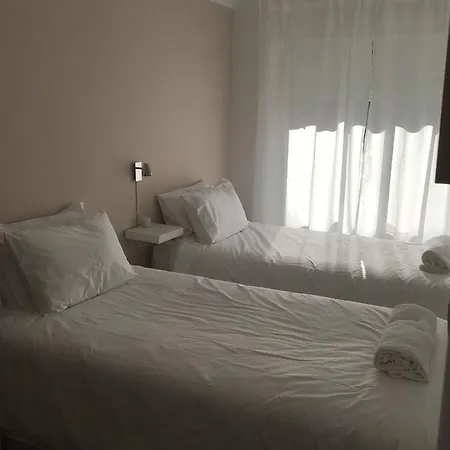 Lx Center 3*