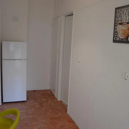 Lx Center Pensjonat 2*