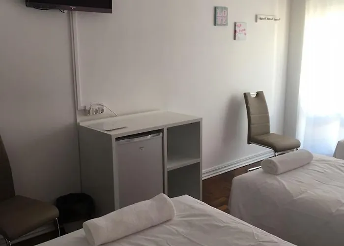 Guest house Lx Center 2*